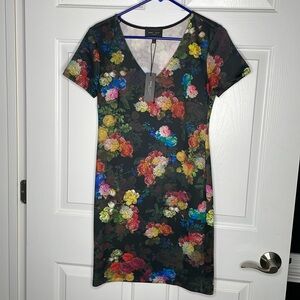 Romeo + Juliet Couture Gothic Neon Rose Short Sleeve Knee Length Dress - M - NWT